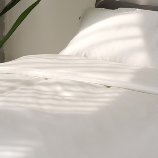 AM:CLUB™ Temperature Regulating Essentials Set - Power White